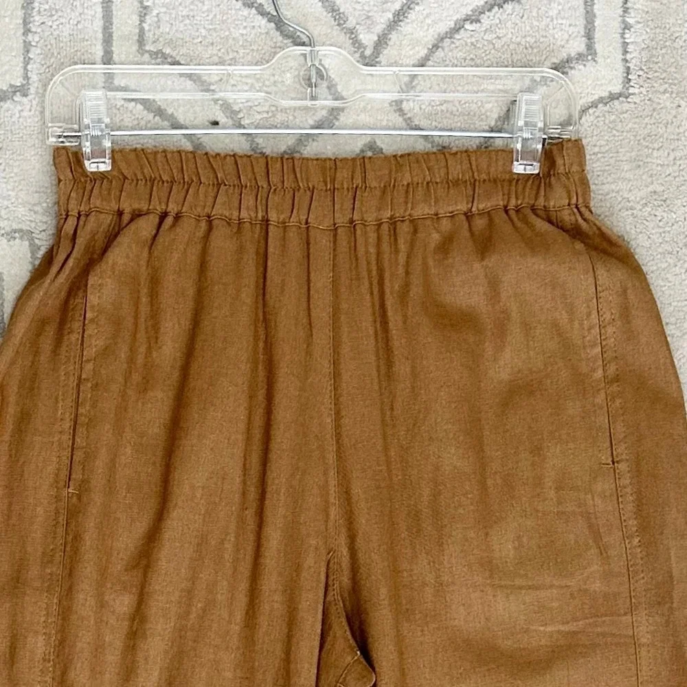 Max Studio Relaxed Cropped Elastic-Waist Pants in Camel - Picture 3 of 7